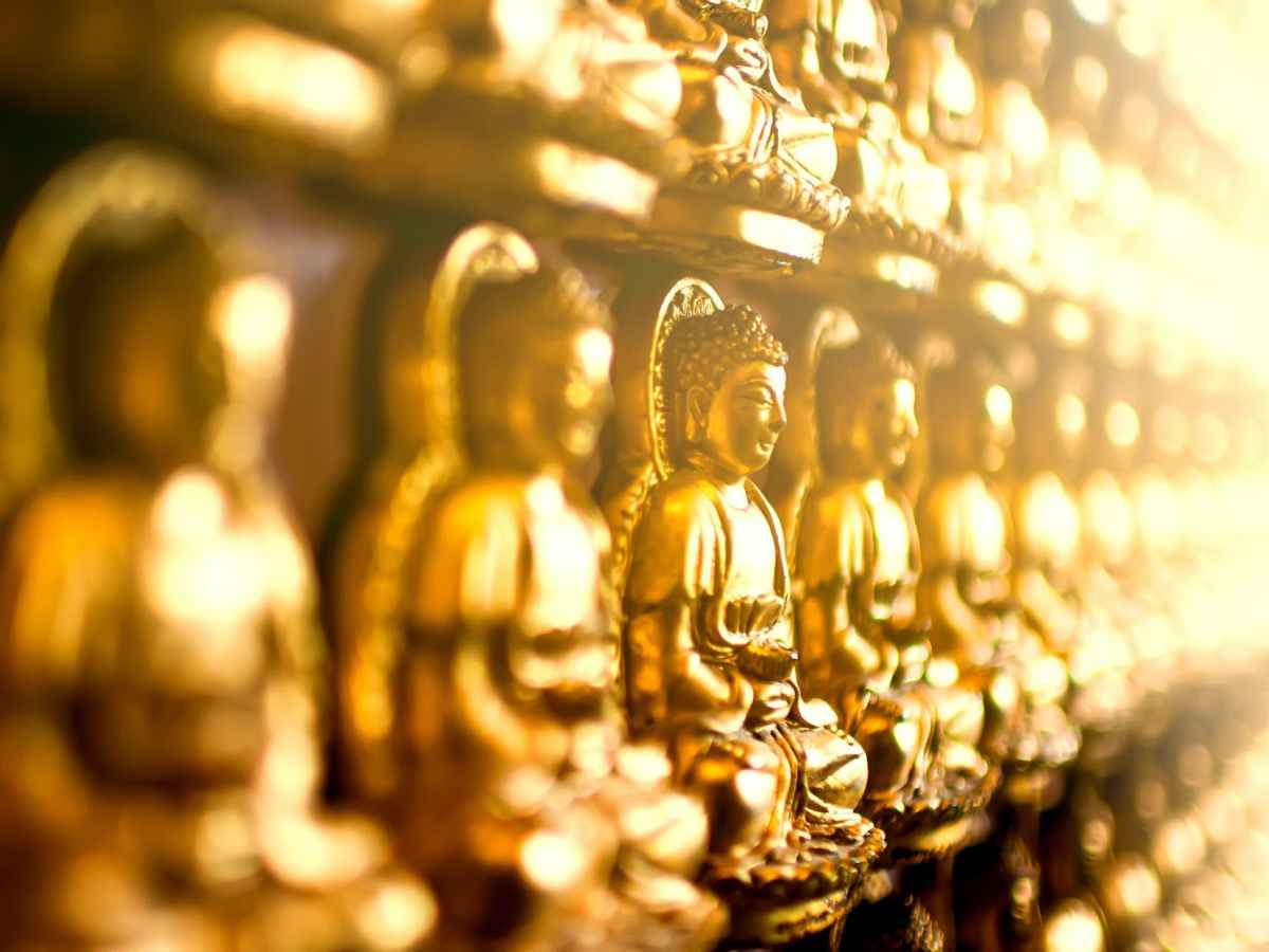 gold buddha figurine lot