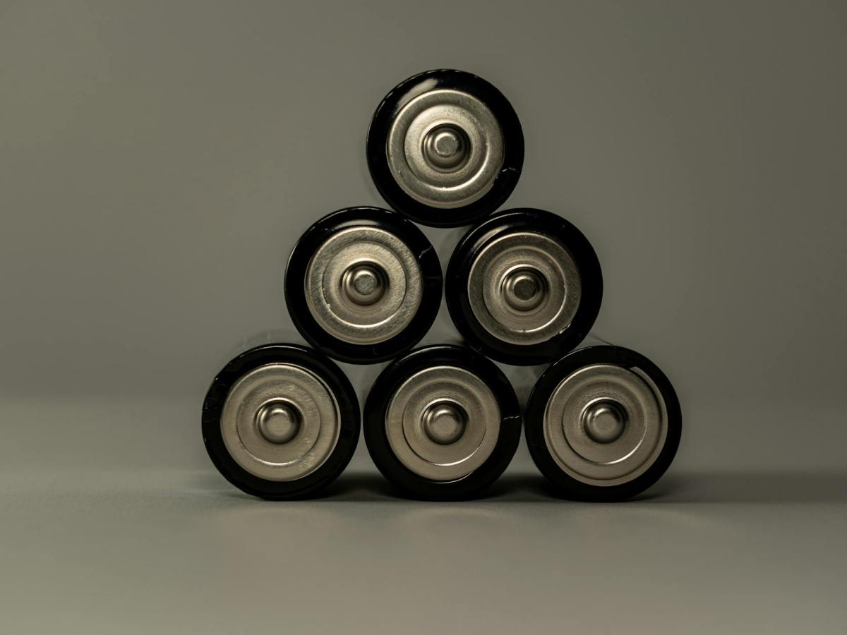 batteries in a triangle