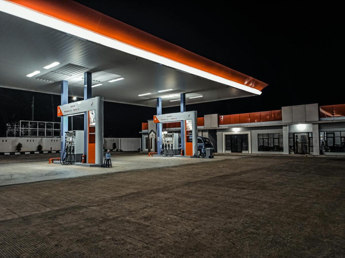 outside of a gasoline station